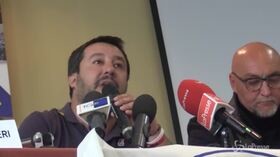 Sparatoria a Foggia, Salvini: “Mi auguro che il delinquente finisca i suoi giorni in galera lavorando”