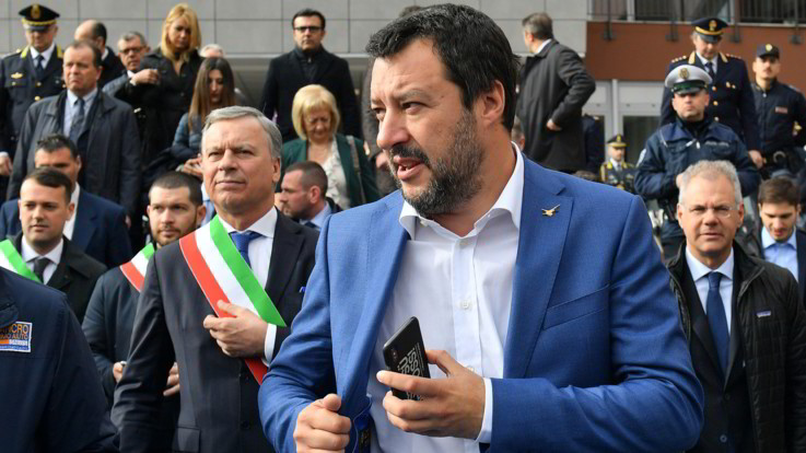 Sea Watch, indagati Salvini, Conte, Di Maio e Toninelli. M5S attacca: "Ma quando temeva il processo...."