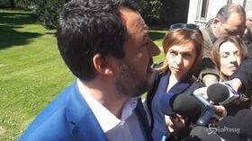 Salvini: “Sui migranti si rischia crisi di governo? Io non cambio idea”