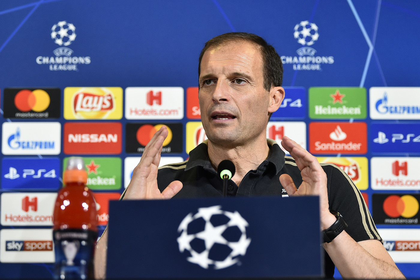 Champions, Allegri: “Grande rispetto per l’Ajax, dovremo essere delle iene”