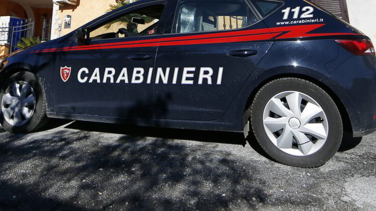 Ancora un femminicidio: donna uccisa a coltellate a Cassano Jonico