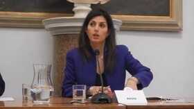 Rogo Notre-Dame, Raggi: “Siamo molto scossi, è una perdita per tutti”