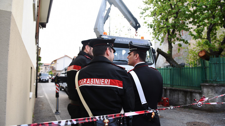 Napoli, crolla la parete di una scuola: alcuni bimbi sono contusi