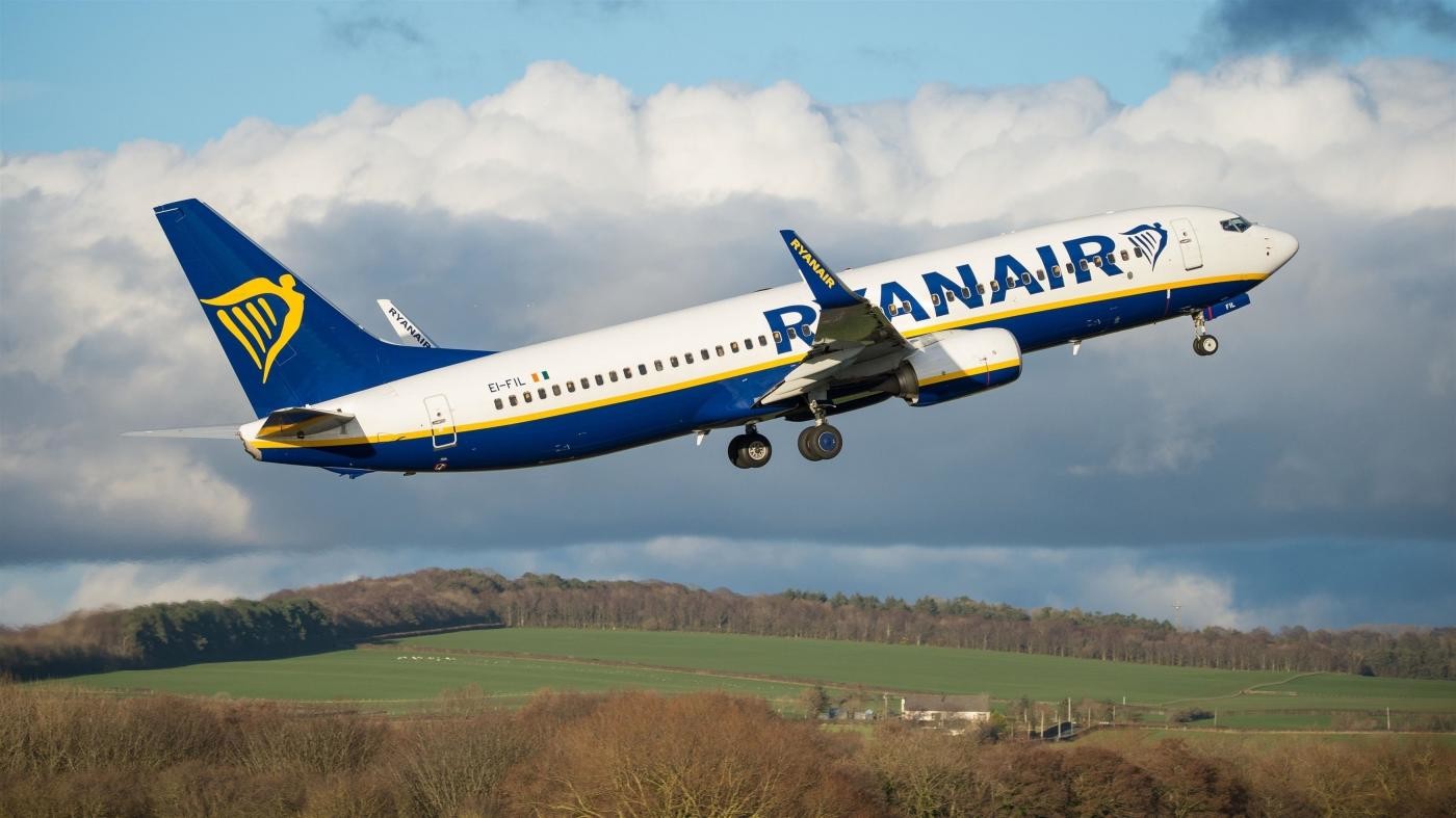 Nuovo caso Ryanair: dopo il trolley ora si paga un supplemento anche per i neonati