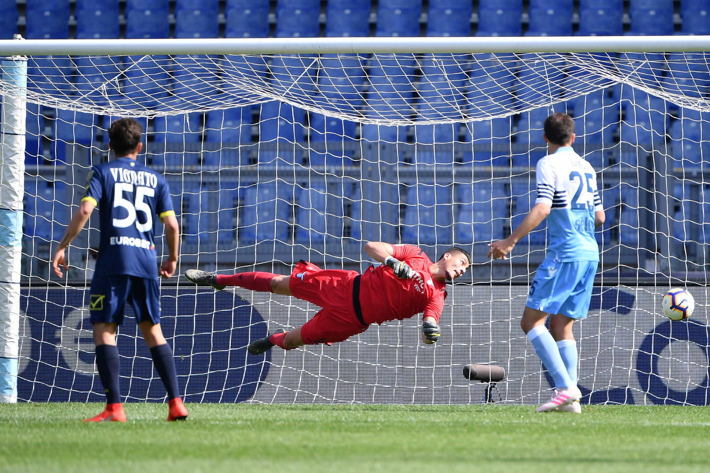 Serie A, Lazio-Chievo 1-2 | Il fotoracconto