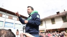 Salvini: “Da Fazio il 5 maggio ma ci vado solo se si dimezza lo stipendio”