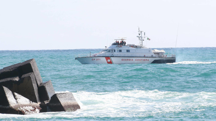 Sardegna, morto un turista francese per il maltempo: la barca a vela ribaltata dal vento