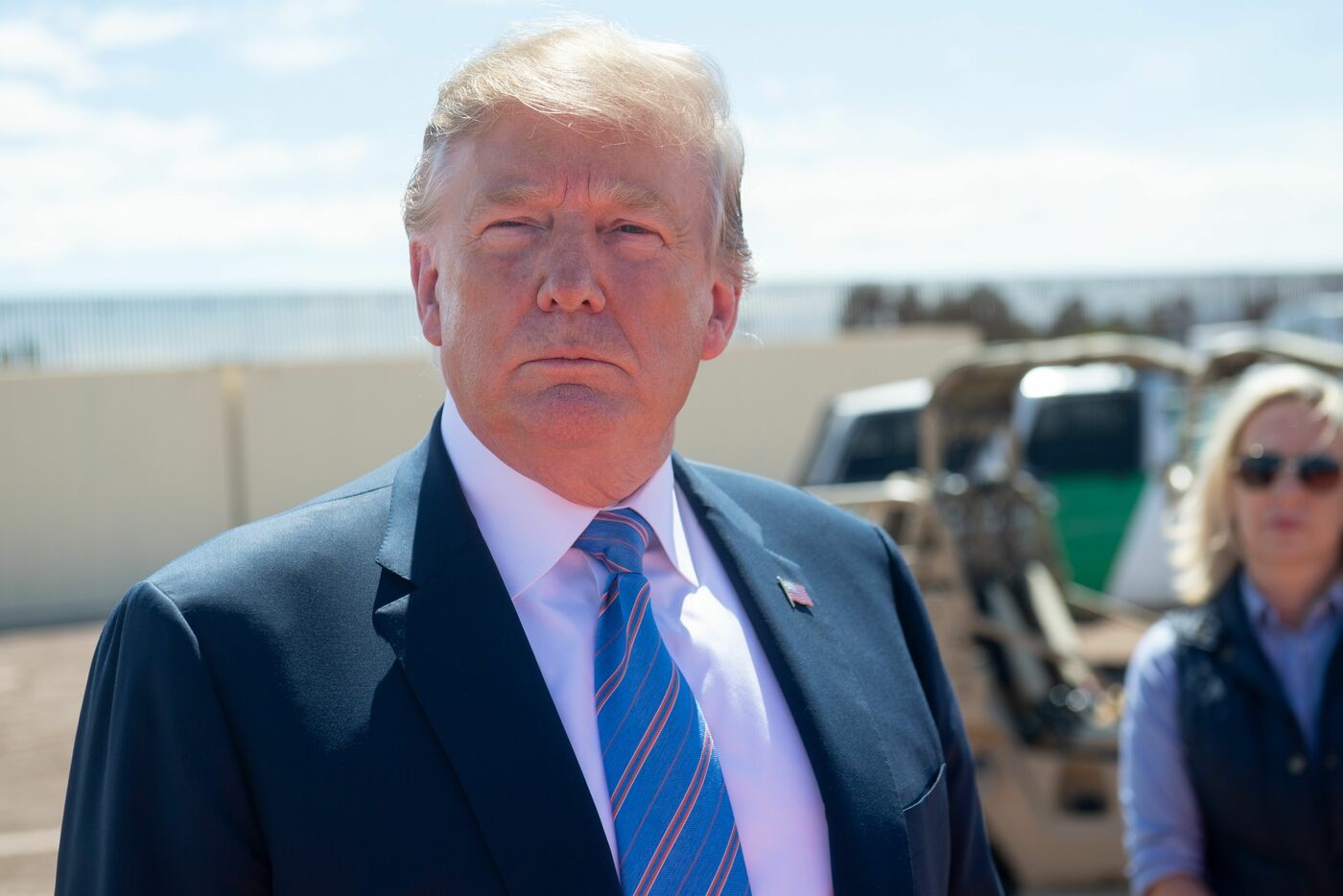 Trump annuncia l’invio di truppe armate al confine con il Messico