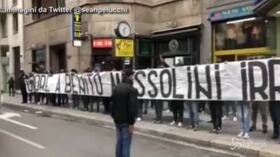 “Onore a Mussolini”: striscione choc degli ultrà laziali a Milano