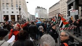 “Fuori i sionisti dal corteo”: contestazioni alla Brigata ebraica a Milano
