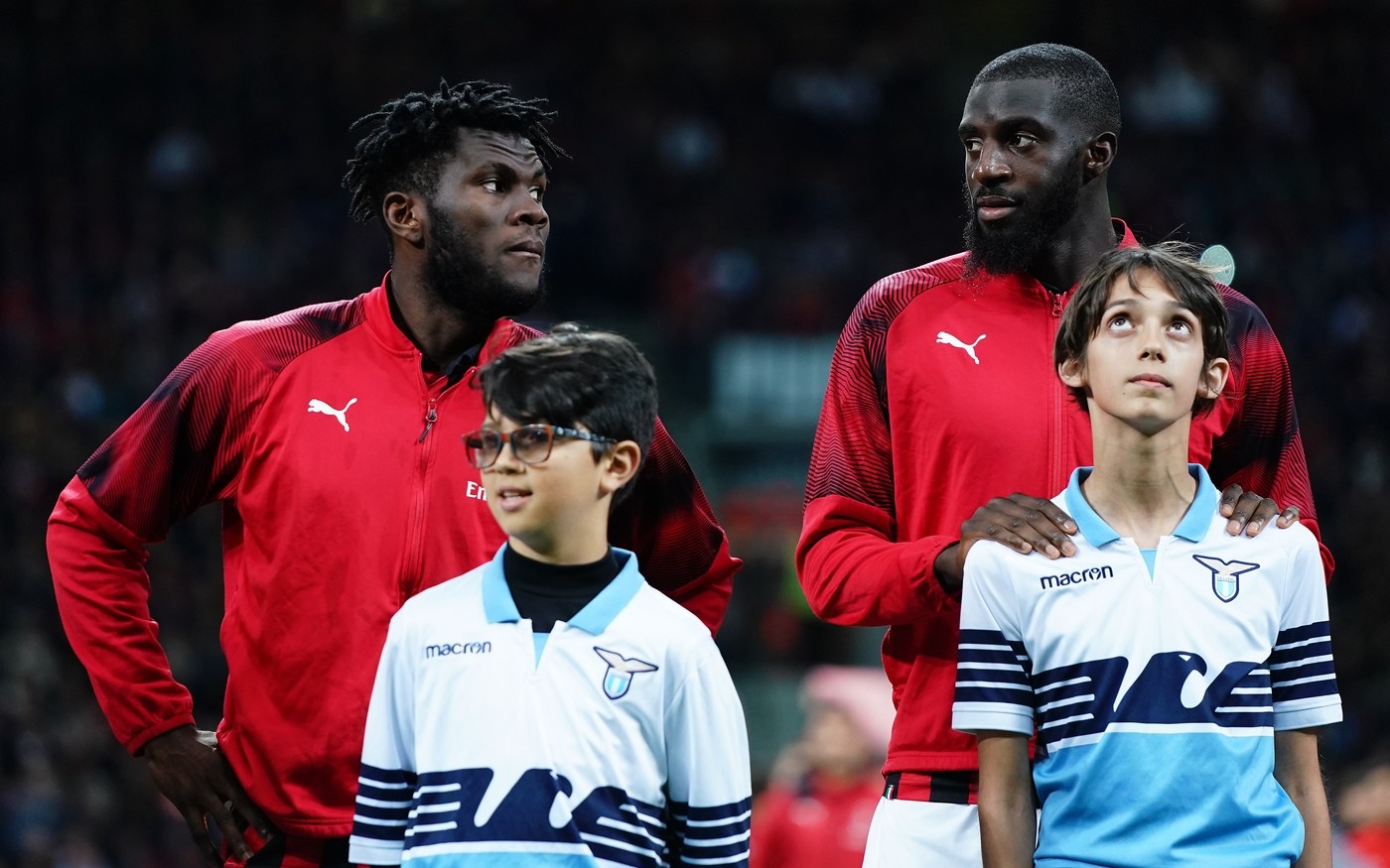 Cori contro Kessie e Bakayoko, Milan: “Denunciamo episodi di razzismo a organi sportivi”