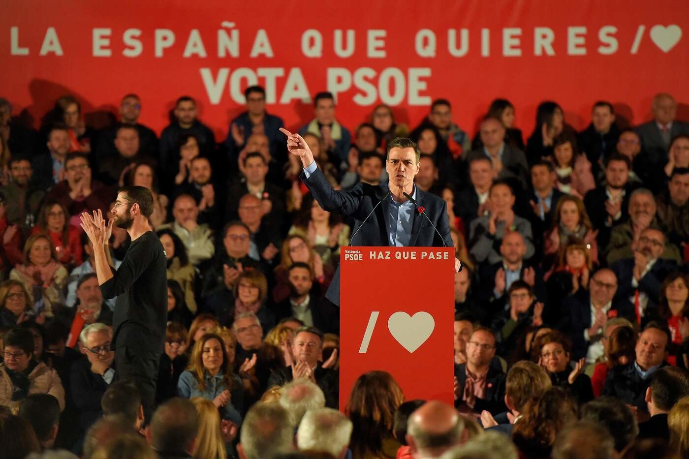 La Spagna torna alle urne. Da Sanchez a Casado: i cinque principali candidati