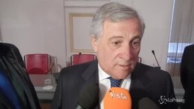 Roma, Tajani: “Raggi deve andare a casa, governo non blocchi il Paese per un sottosegretario”