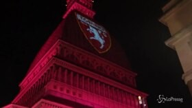 Grande Torino, la Mole Antonelliana si illumina di granata