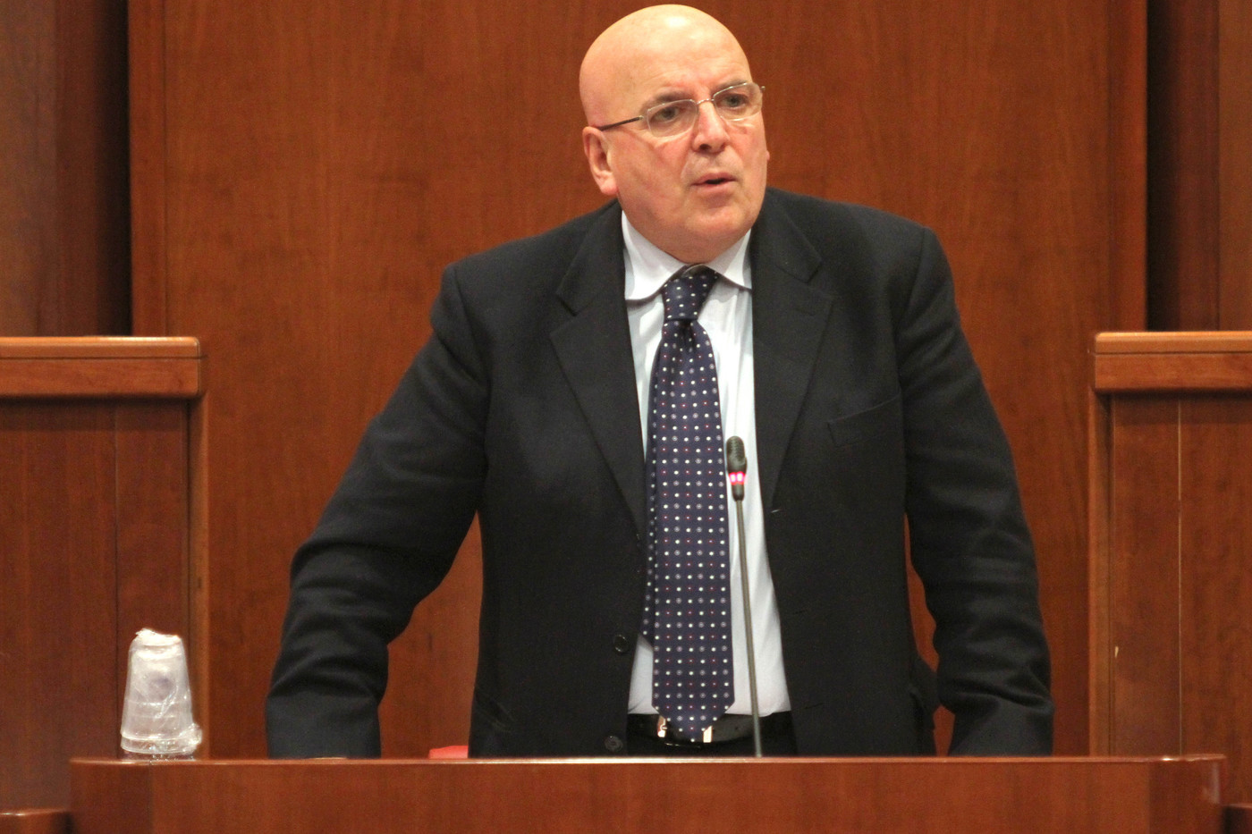 Calabria, inchiesta su appalti pubblici: indagati il governatore Oliverio e il sindaco di Cosenza