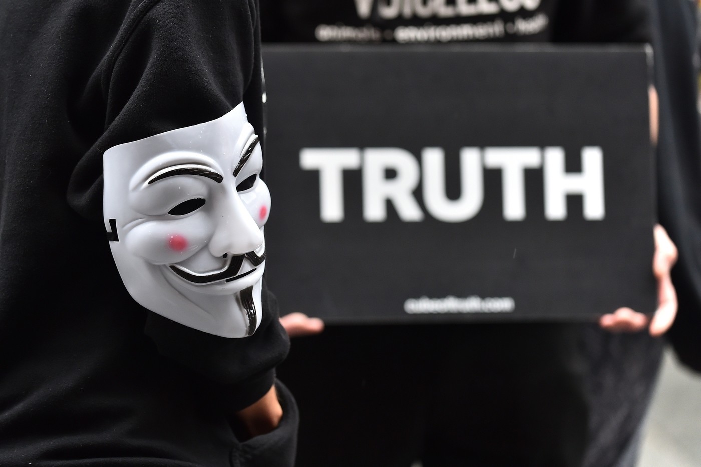 Anonymous ha hackerato la Pec di 30 mila avvocati romani
