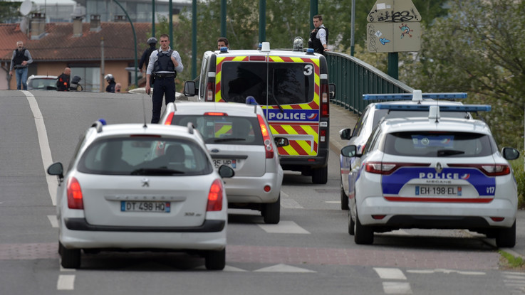 Tolosa, liberate le quattro donne tenute in ostaggio da un 17enne. L'assalitore: "Sono membro della milizia dei Gilet gialli"
