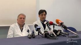 Napoli, migliorano le condizioni della bimba ferita