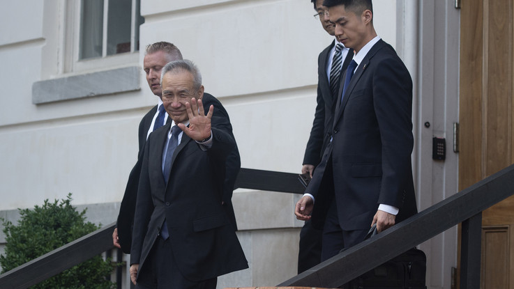 Il vicepremier cinese Liu He lascia l'incontro con i negoziatori statunitensi