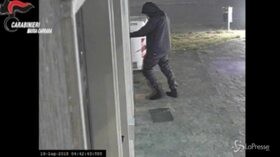 Assalti a bancomat con esplosivi, in manette 29enne bolognese