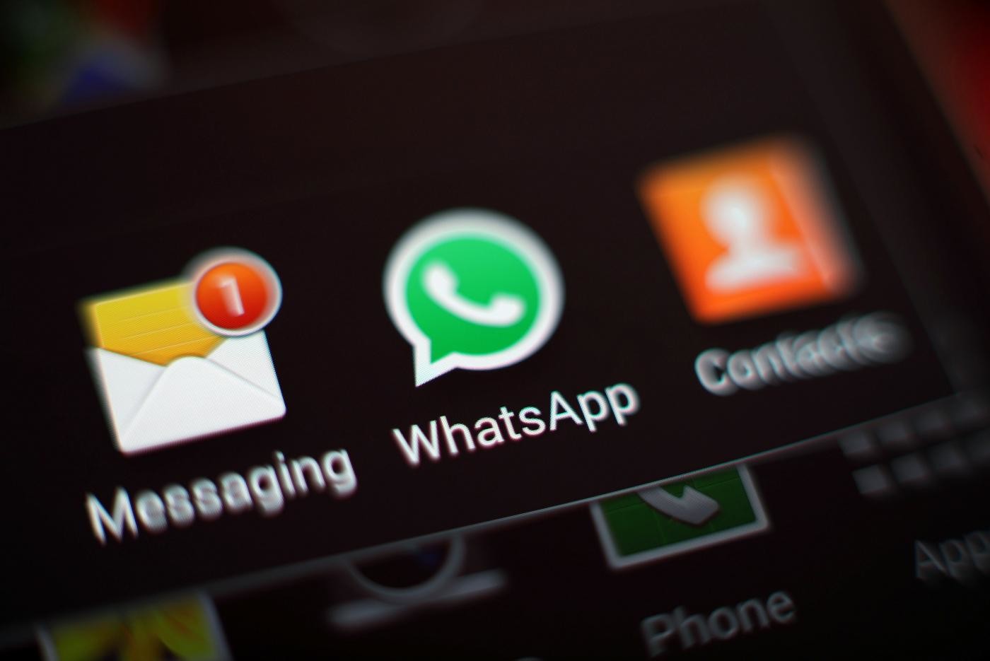 WhatsApp rivela attacco hacker: spyware installato attraverso telefonate