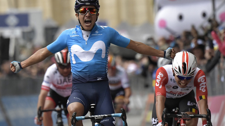 Giro d'Italia, a Frascati vince Carapaz. Dumoulin cade e perde 4 minuti