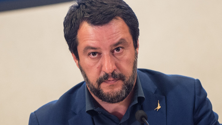 Salvini: "Dobbiamo sforare il 3%". Di Maio: "Sparate irresponsabili, fanno aumentare lo spread"