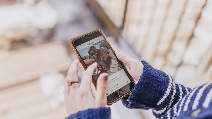 "Vivere o morire?": 16enne malese suicida dopo un sondaggio su Instagram