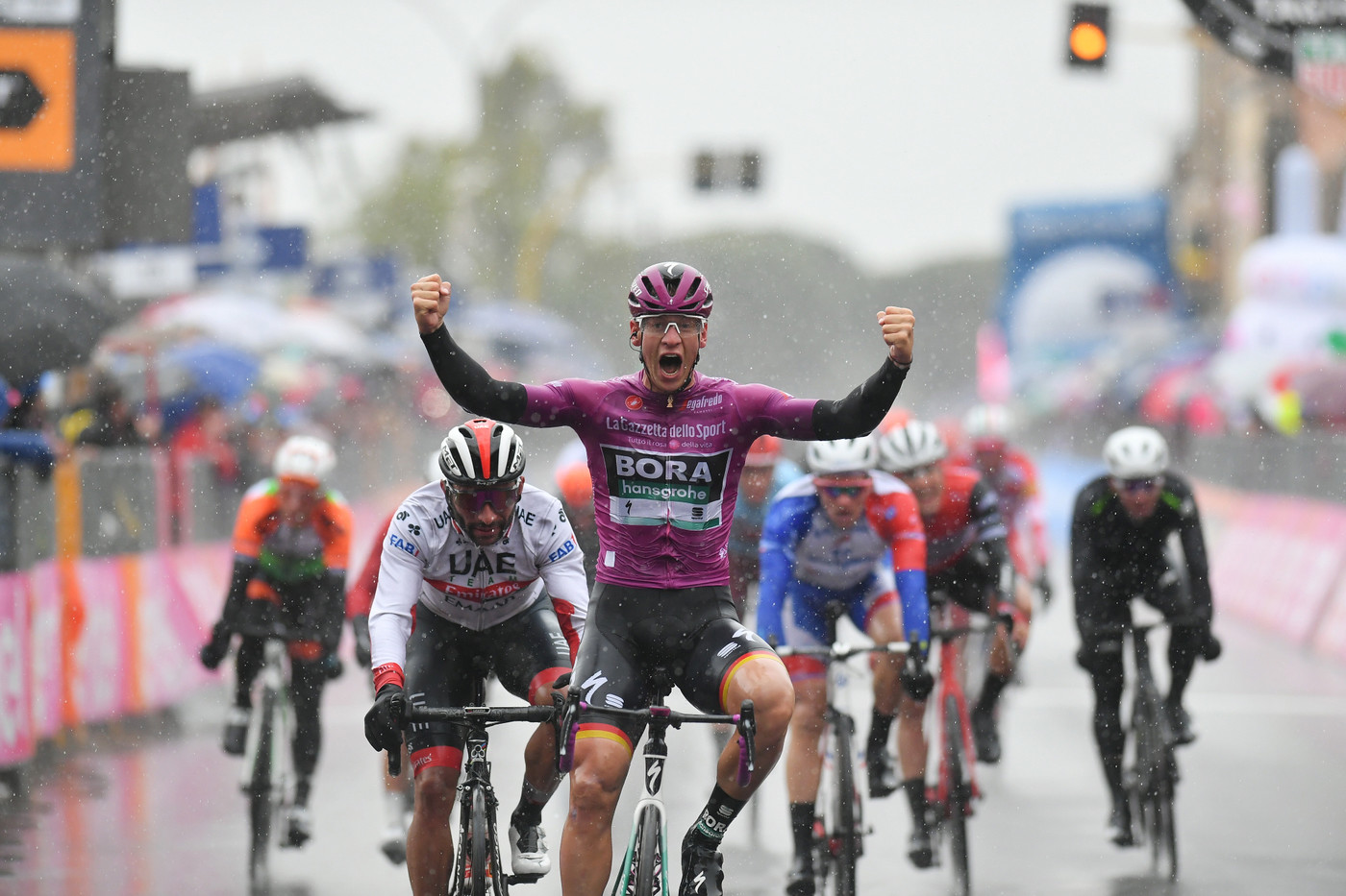 Giro d’Italia, a Terracina vince ancora il tedesco Ackermann