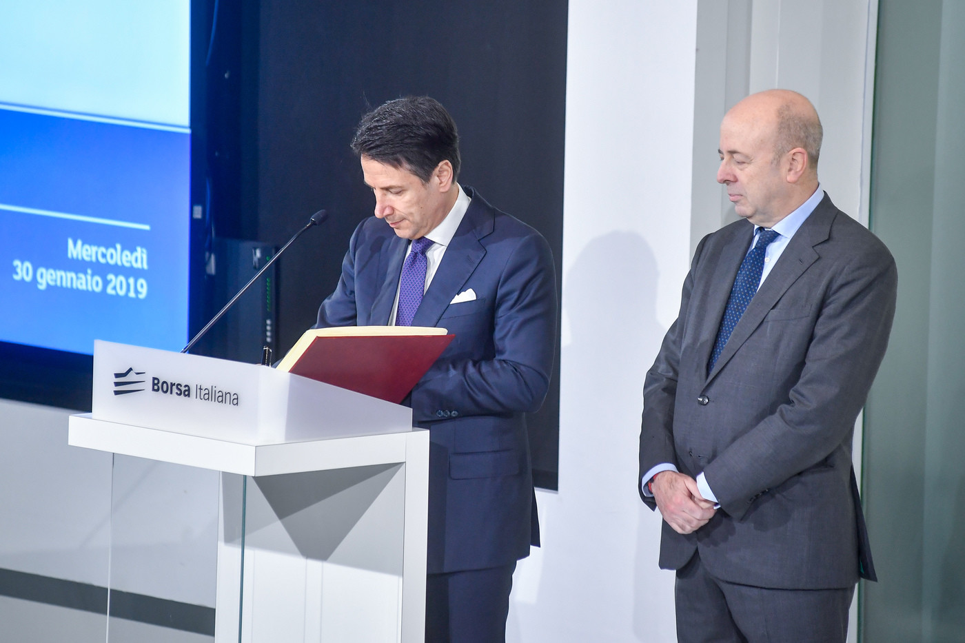 Borsa, spread Btp-Bund apre in rialzo a 288 punti base