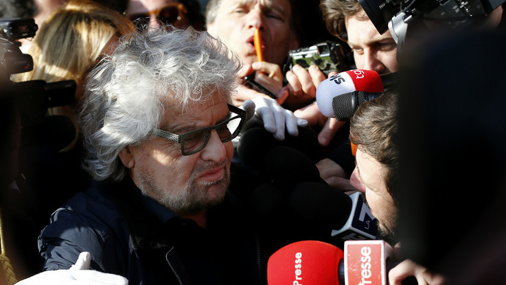 Beppe Grillo: "Manderei Salvini a calci al Viminale a fare suo lavoro"