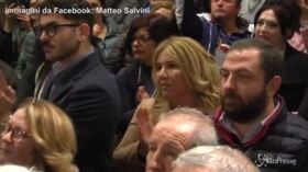 Salvini: “Abituato agli attacchi del Pd, mi piacerebbe non mi attaccassero quelli con cui governo”