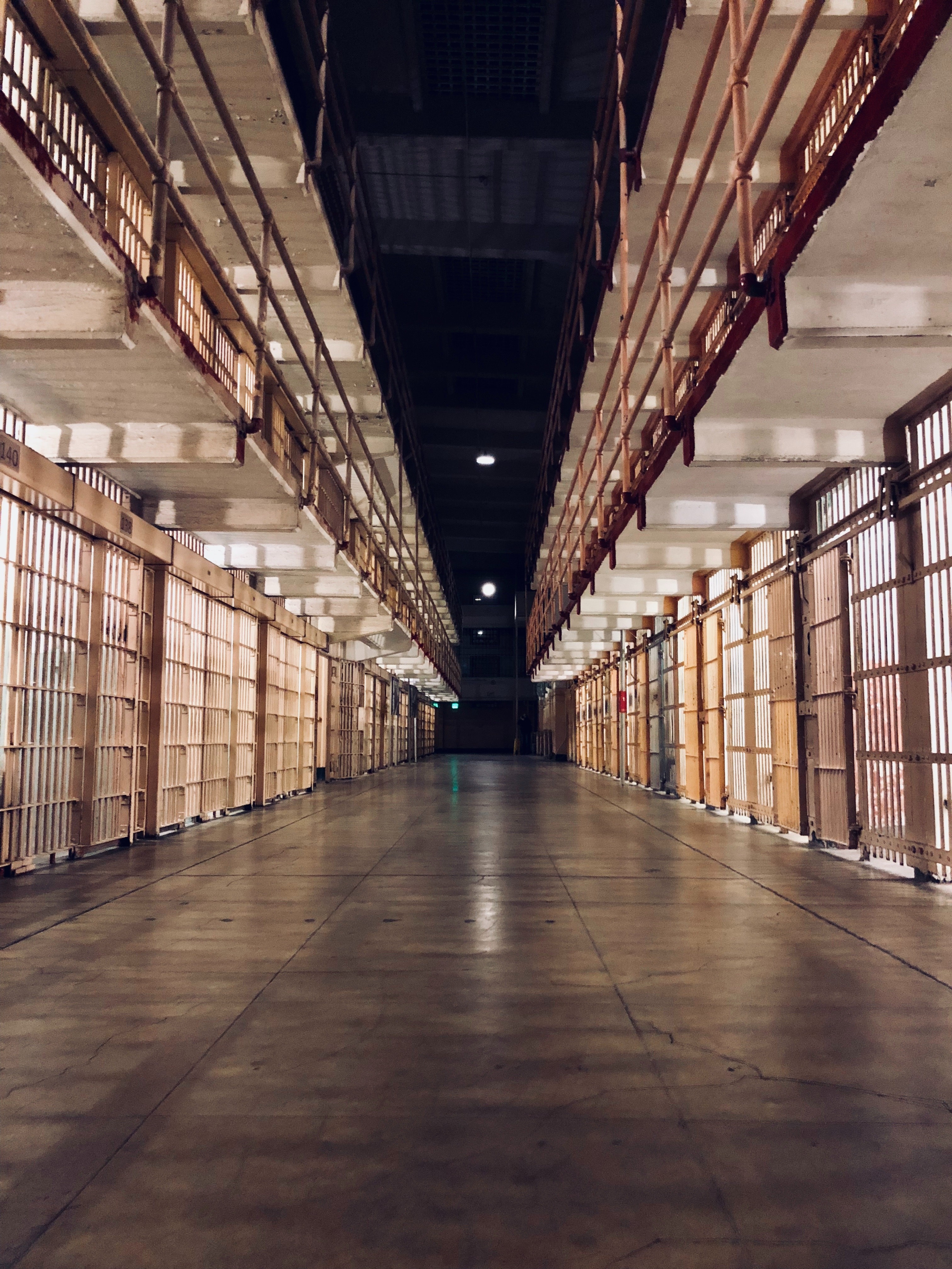 Più detenuti e meno reati. In carcere è allarme sovraffollamento e suicidi