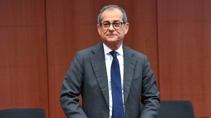 Ue, Tria rassicura sull'attuazione del Def. Ma l'Eurogruppo vuole risultati e avverte: "Non pagheremo per voi"