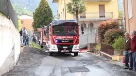 Brescia, violento incendio in una casa a Lumezzane, muore un 57enne