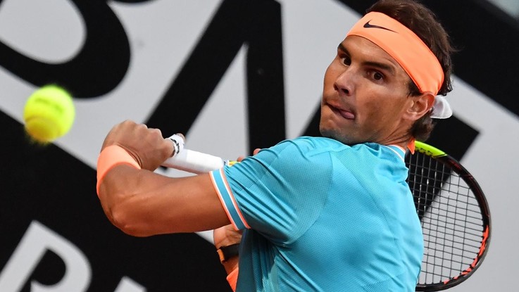 Tennis, Nadal e Tsitsipas in semifinale a Roma. Si ritirano Federer e Osaka