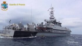 Canale di Sicilia, sequestrata barca a vela con 5 tonnellate di hashish