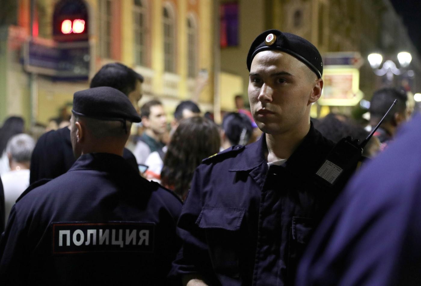 Russia, allarme bomba: evacuato aeroporto di Sochi, ispezione in corso