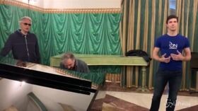 Lo straordinario incontro tra Roberto Bolle, Andrea Bocelli e Stefano Bollani