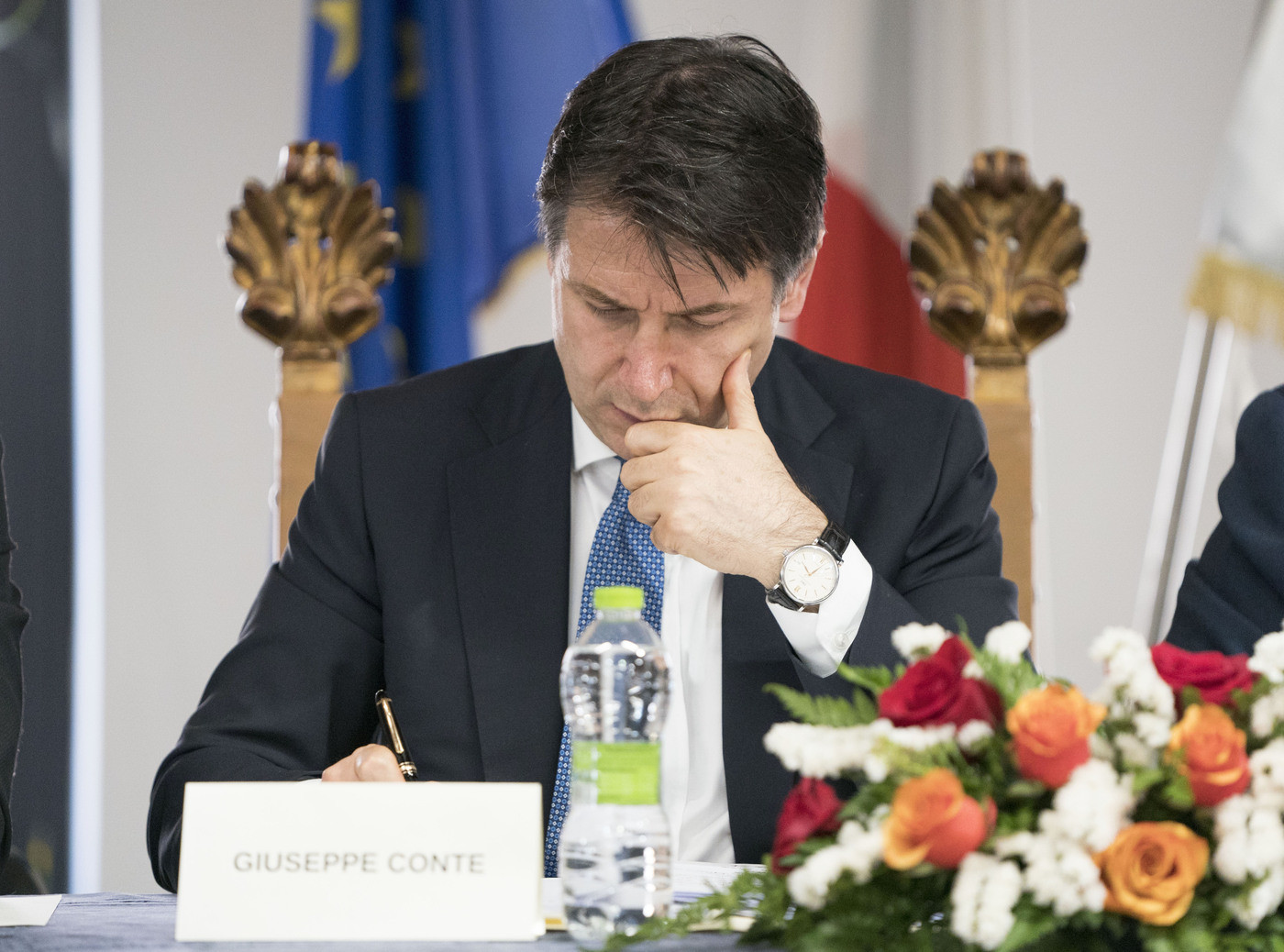 Decreto sicurezza in Cdm. Conte fa sapere che ci sono criticità da Quirinale. Tensioni nel Cdm. Poi il rinvio