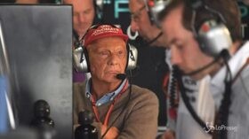 L’ultimo saluto della Ferrari a Lauda: “Sempre nei nostri cuori”