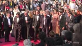 Cannes, red carpet per Favino e il cast di “Il traditore”