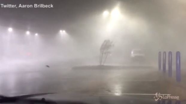 Tornato devasta hotel in Oklahoma: almeno due morti