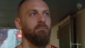 Pioggia e lacrime all’Olimpico, il commovente addio di De Rossi