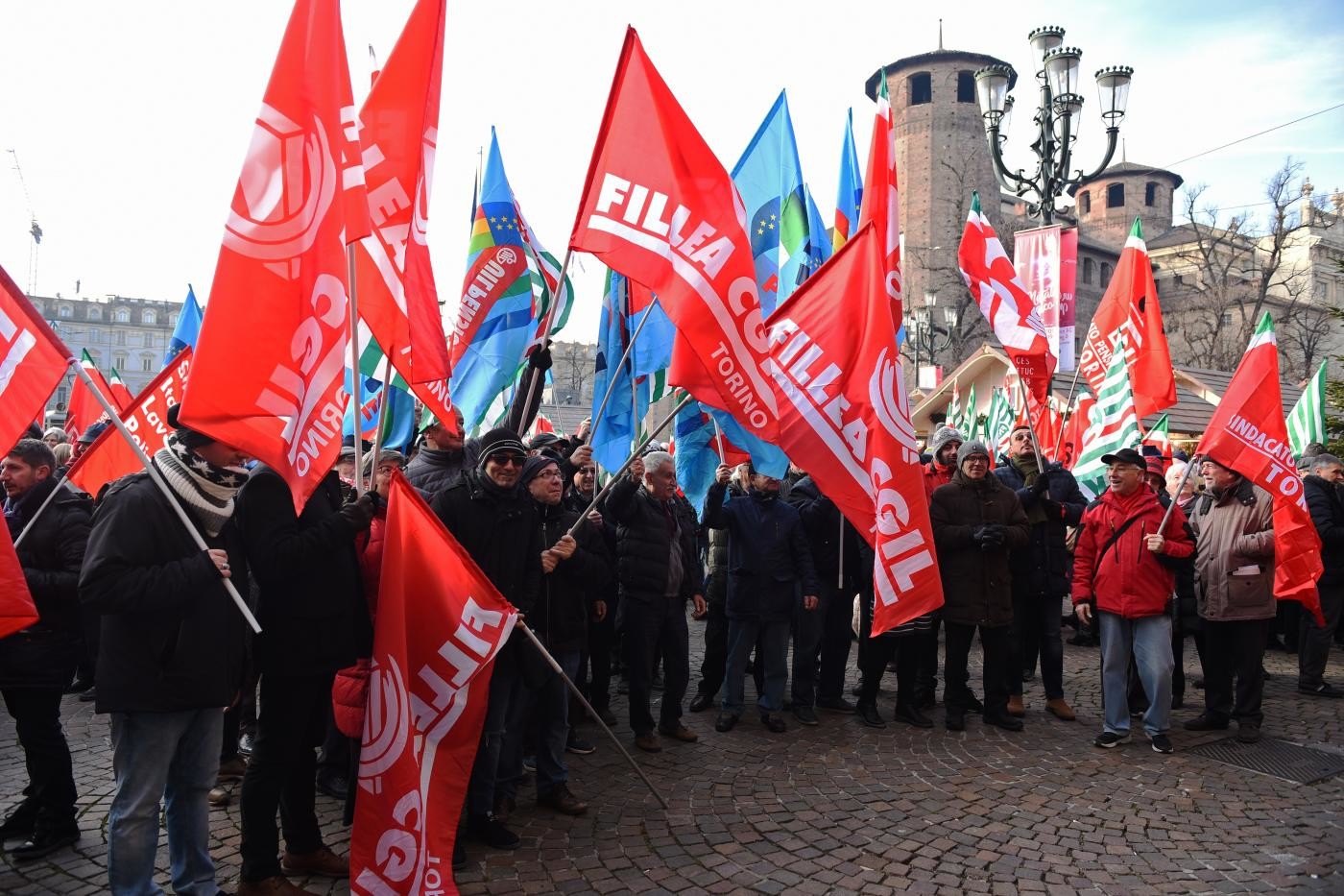 Roma, pensionati in piazza contro i tagli: “Dateci retta”