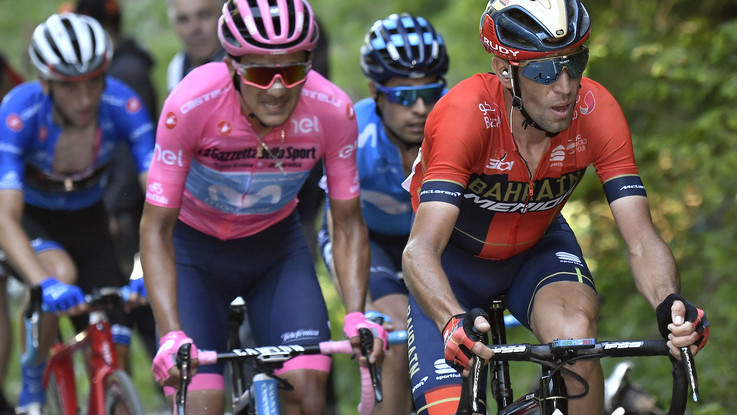 Carapaz e Nibali, testa a testa sul Colle d'Avena