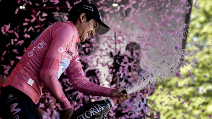 Richard Carapaz vince il Giro d'Italia: sul podio Nibali e Roglic