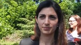 Salva Roma, Raggi: “Preferiscono salvare banche, la nostra pazienza è finita”