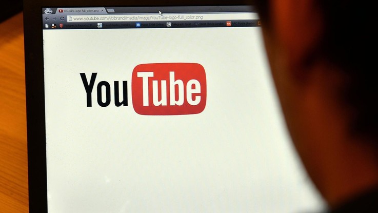 Youtube vieta video che promuovono razzismo e negano Olocausto