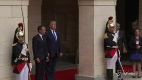 Francia, Trump e Macron alle celebrazioni del D-Day